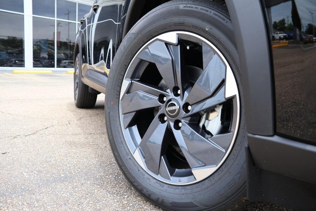 new 2025 Nissan Rogue car, priced at $30,001
