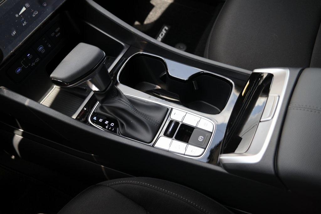 new 2025 Hyundai Tucson car, priced at $31,425