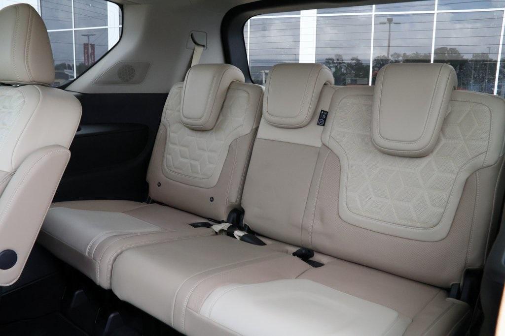 new 2025 Nissan Armada car, priced at $75,546