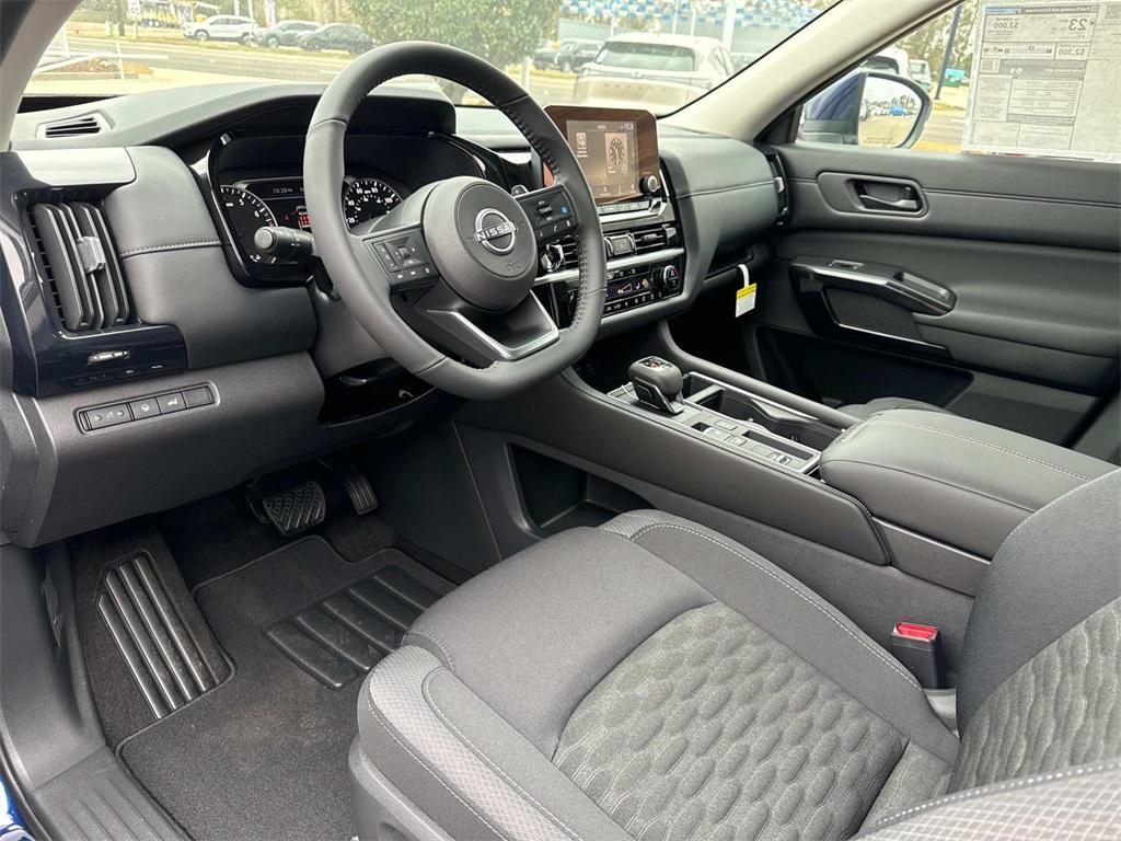 new 2025 Nissan Pathfinder car, priced at $39,114