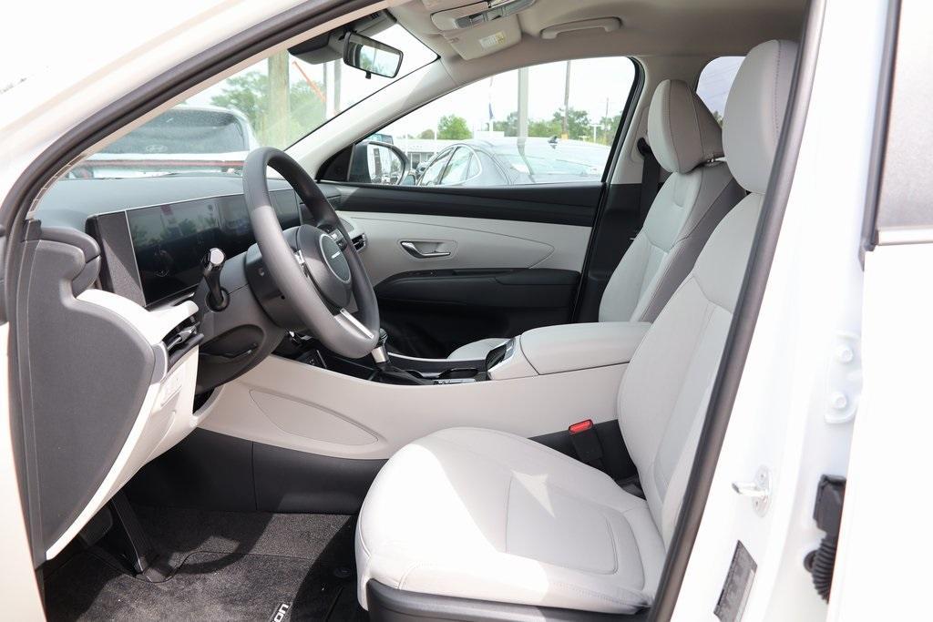 new 2025 Hyundai Tucson car, priced at $32,074