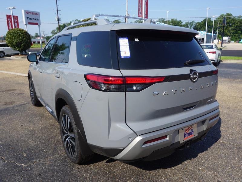 new 2024 Nissan Pathfinder car, priced at $46,715