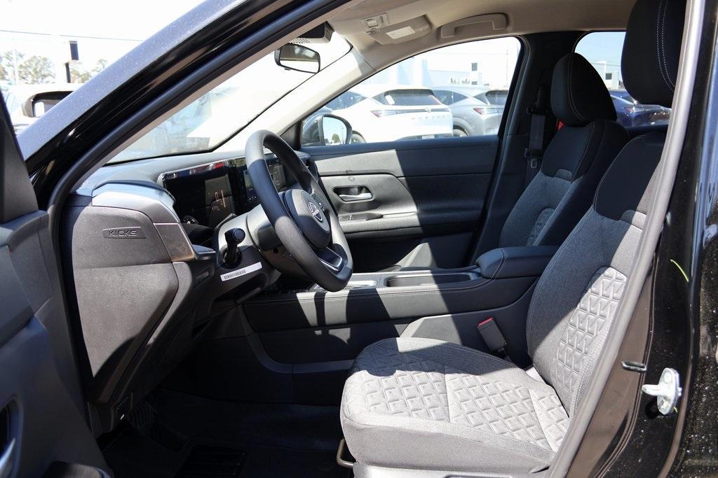 new 2025 Nissan Kicks car, priced at $25,377