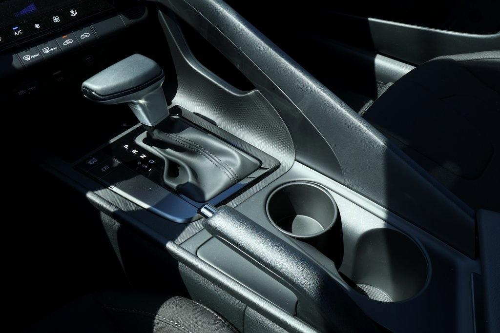new 2025 Hyundai Elantra car, priced at $23,301