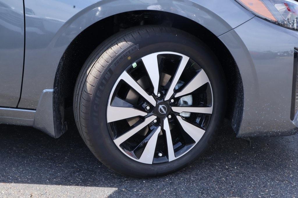 new 2025 Nissan Sentra car, priced at $24,658