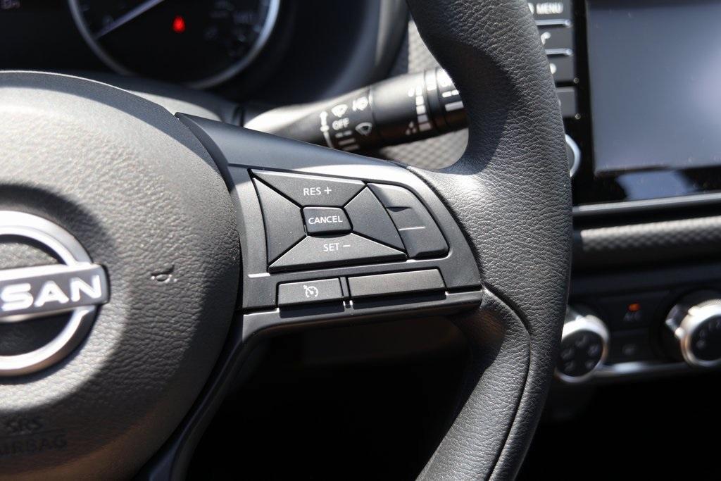 new 2025 Nissan Kicks Play car, priced at $22,672