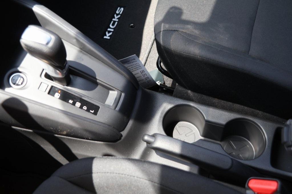 new 2025 Nissan Kicks Play car, priced at $22,672