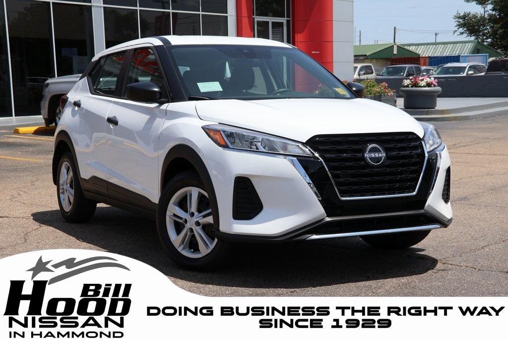 new 2025 Nissan Kicks Play car, priced at $22,672