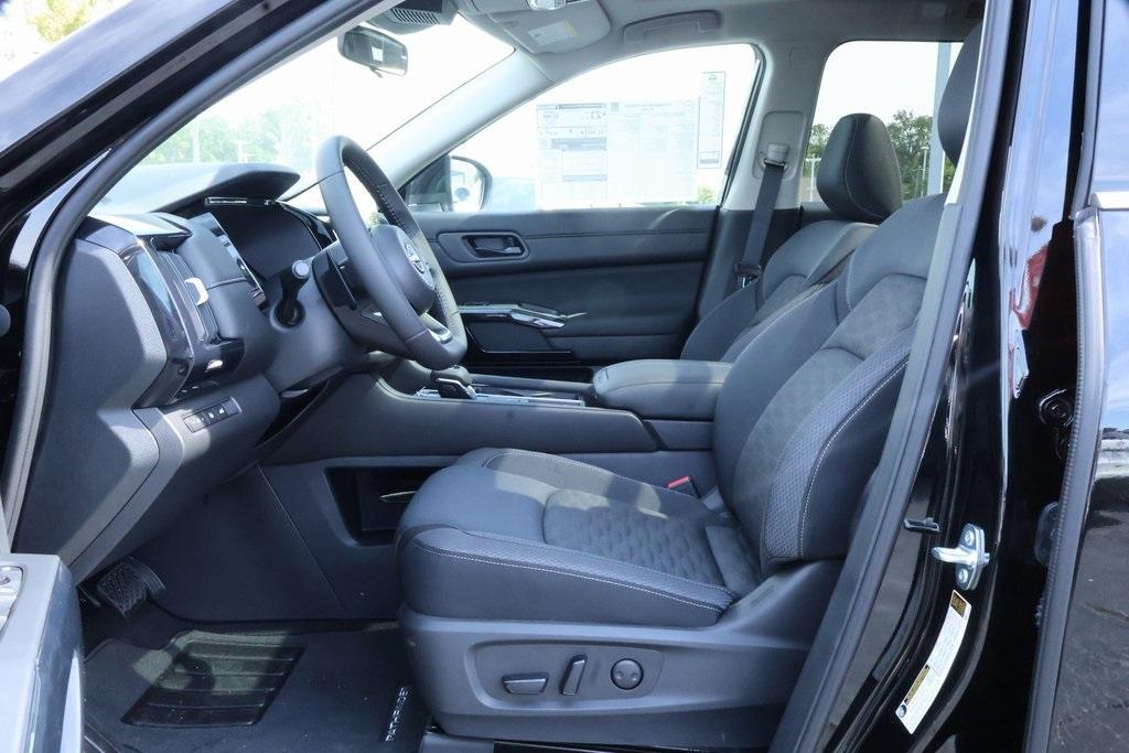 new 2025 Nissan Pathfinder car, priced at $35,145