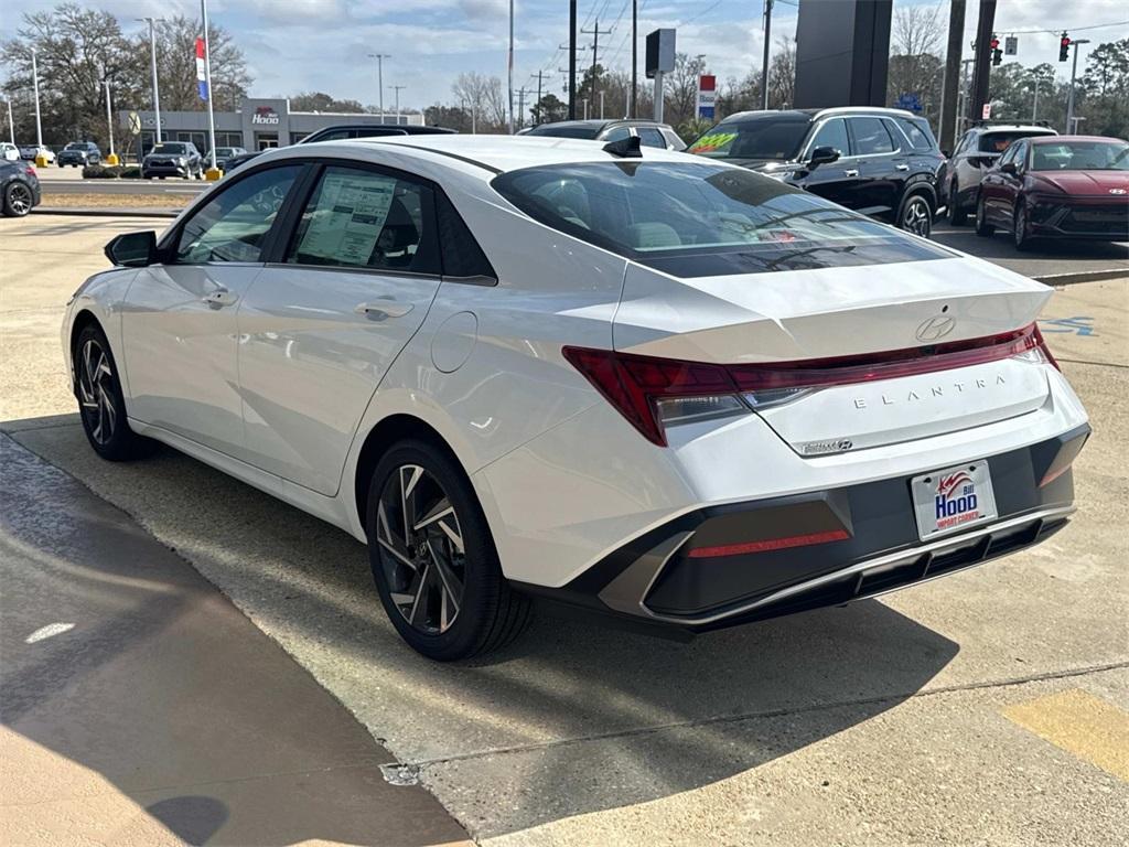 new 2025 Hyundai Elantra car, priced at $25,861