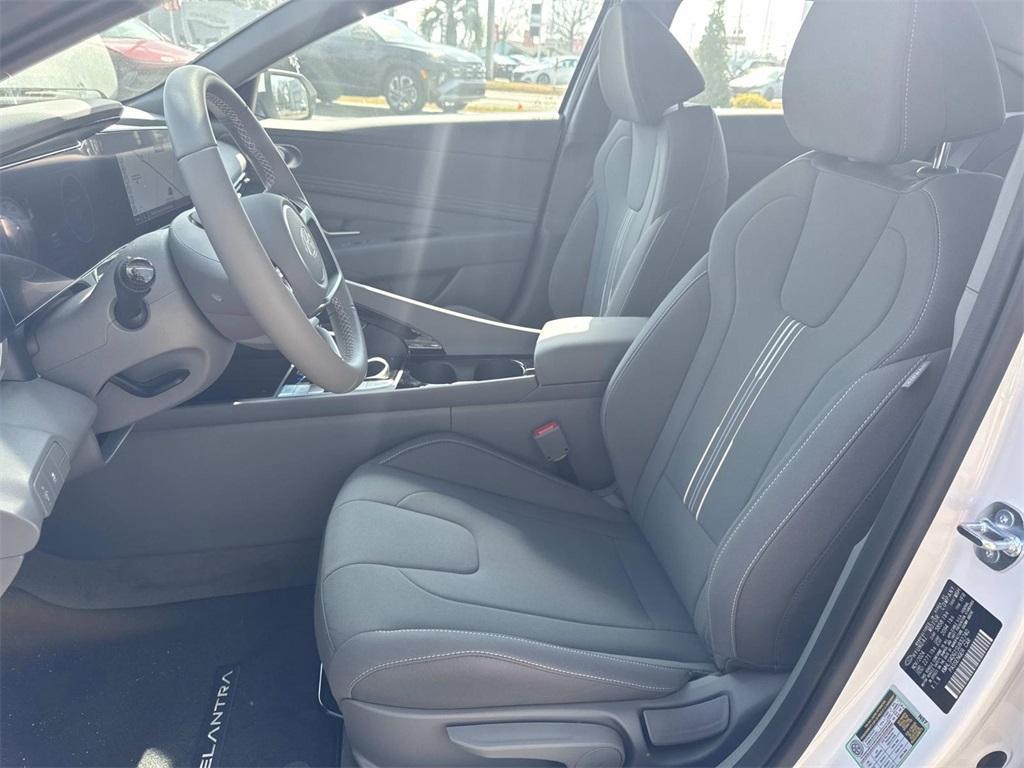 new 2025 Hyundai Elantra car, priced at $25,861
