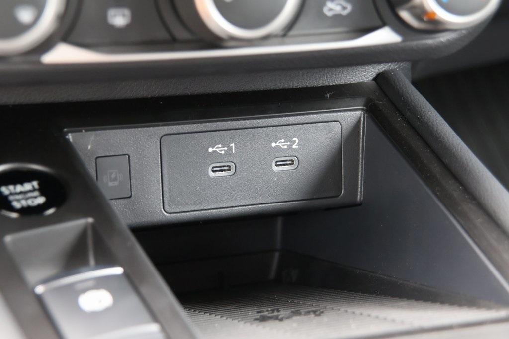 new 2025 Nissan Kicks car, priced at $26,170
