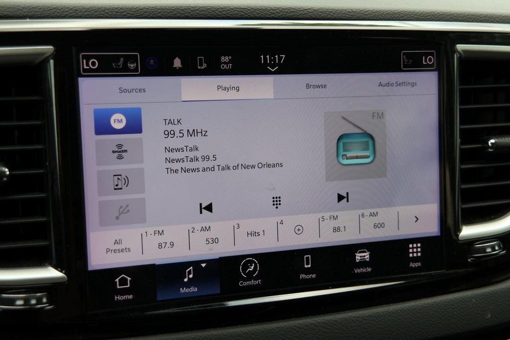 used 2023 Chrysler Pacifica car, priced at $23,887