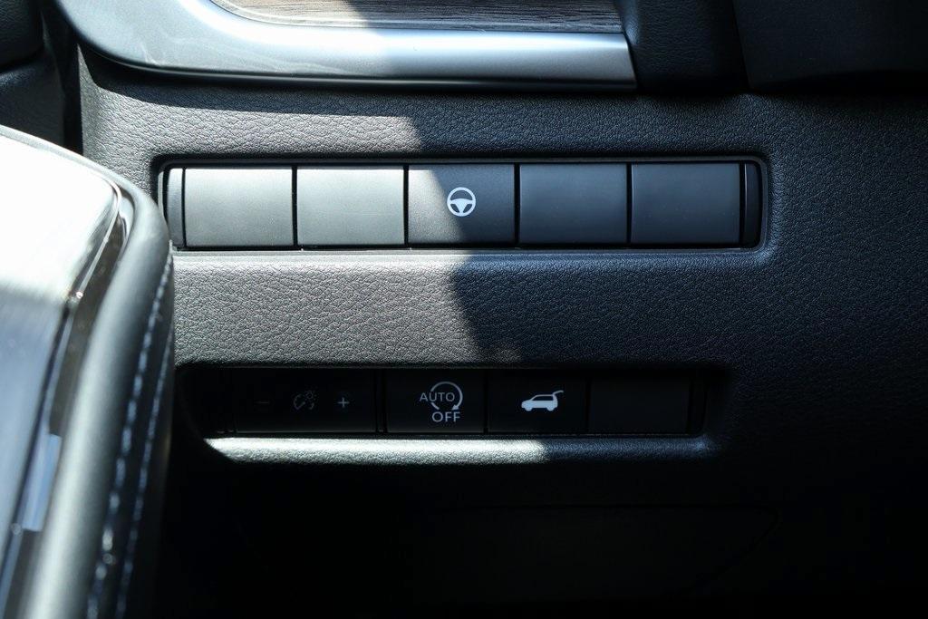 new 2025 Nissan Rogue car, priced at $39,056
