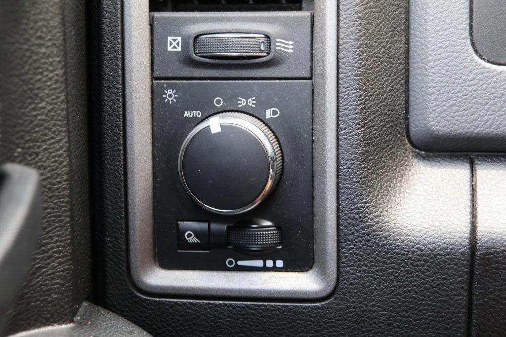 used 2019 Ram 1500 Classic car, priced at $19,865