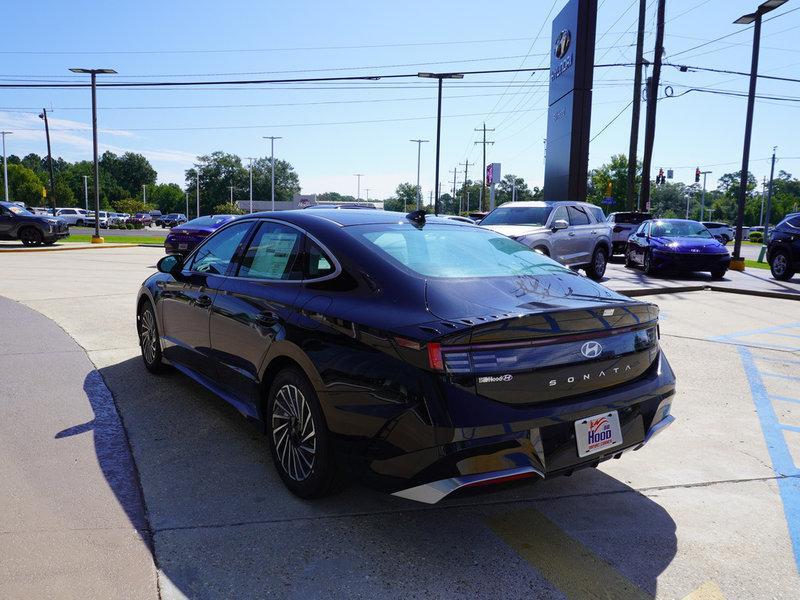 new 2024 Hyundai Sonata Hybrid car, priced at $30,500