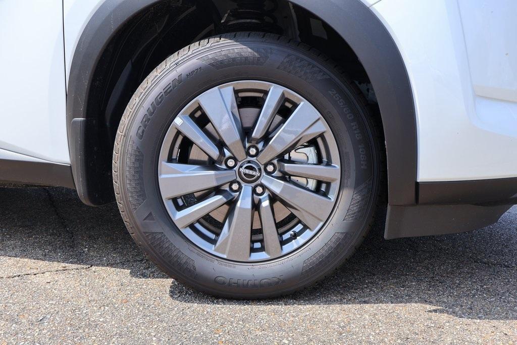 new 2025 Nissan Pathfinder car, priced at $33,587