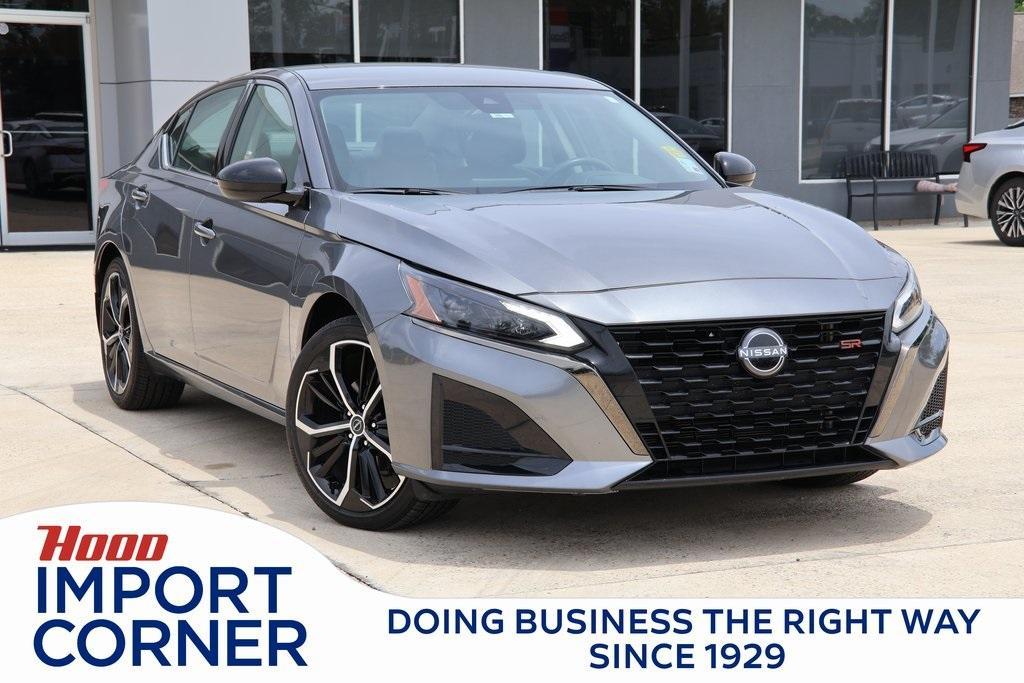 used 2024 Nissan Altima car