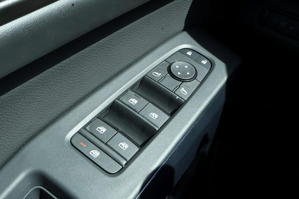 new 2025 Nissan Pathfinder car, priced at $35,145