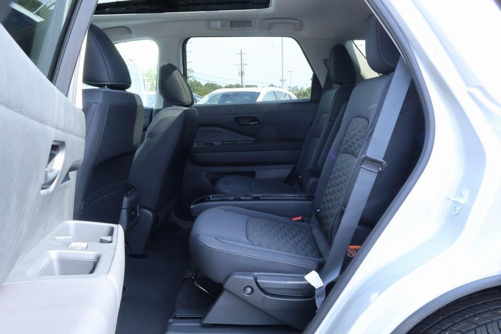 new 2025 Nissan Pathfinder car, priced at $35,145