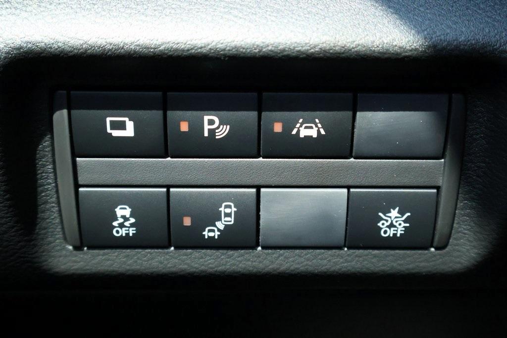 new 2025 Nissan Kicks Play car, priced at $23,294