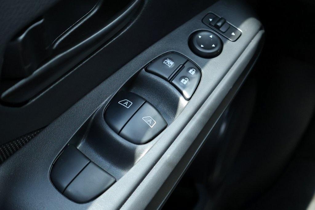 new 2025 Nissan Kicks Play car, priced at $23,294