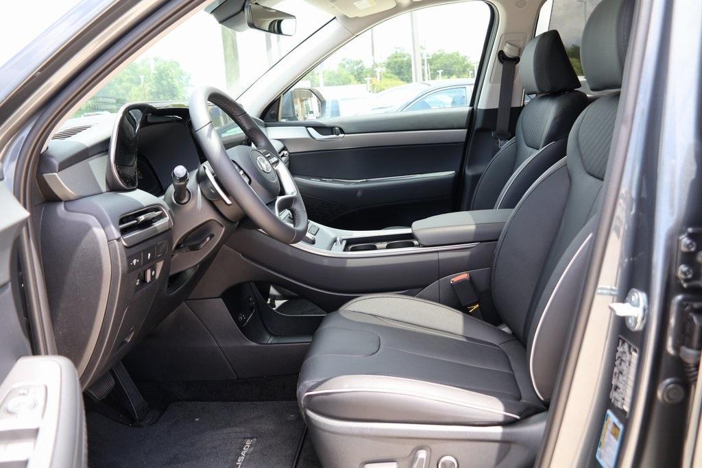 new 2025 Hyundai Palisade car, priced at $43,336
