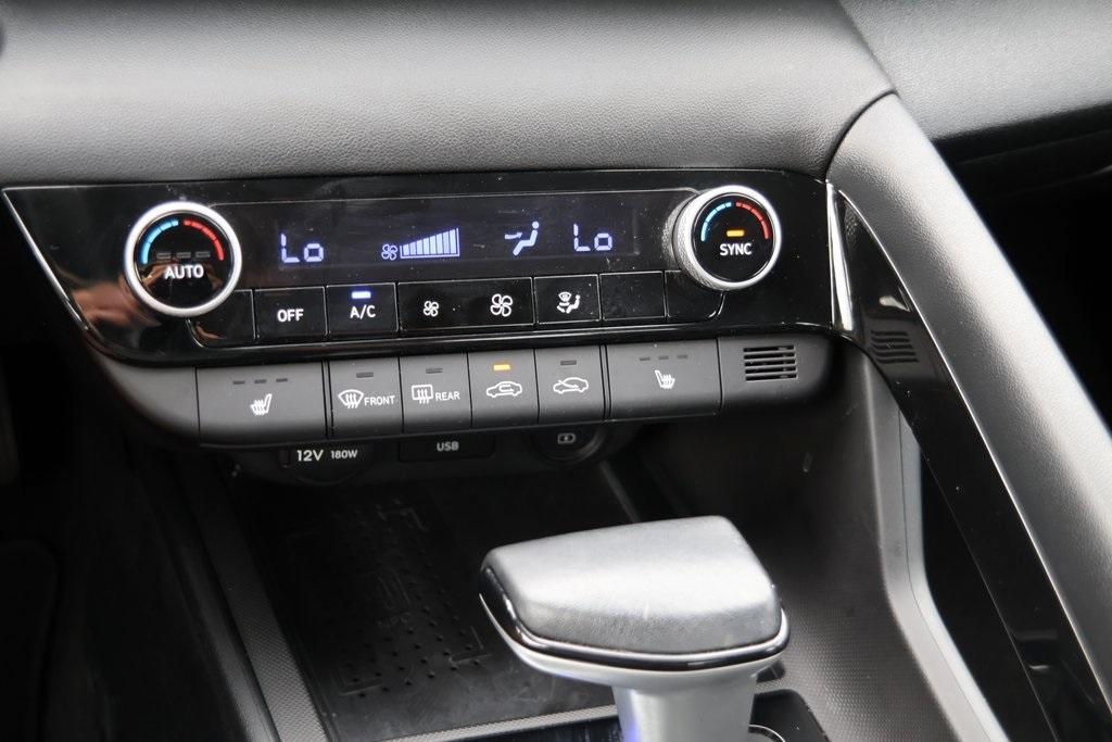 used 2022 Hyundai Elantra car