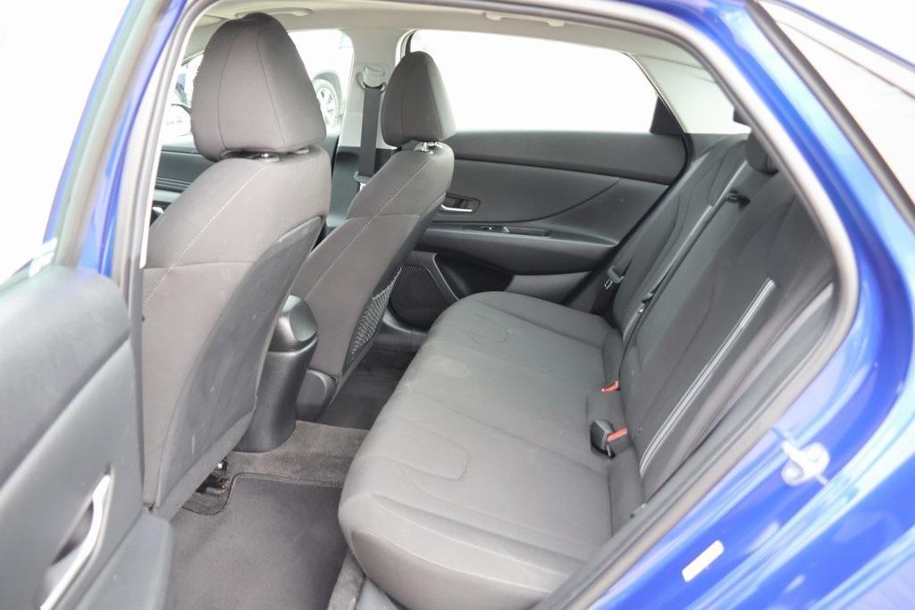 used 2022 Hyundai Elantra car