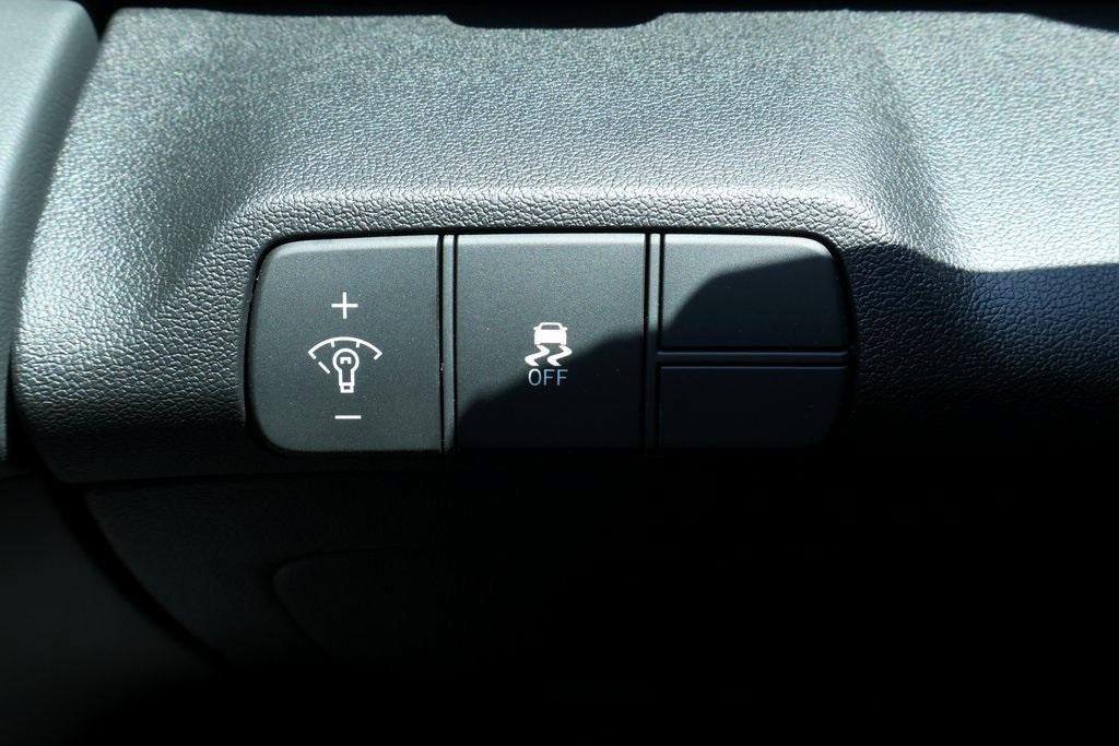 new 2025 Hyundai Elantra car, priced at $23,187