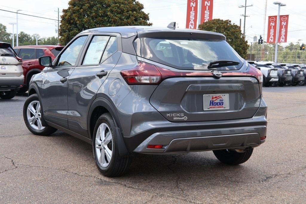 new 2025 Nissan Kicks Play car, priced at $22,672