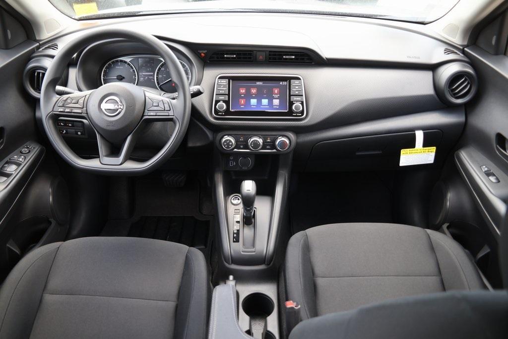 new 2025 Nissan Kicks Play car, priced at $22,672