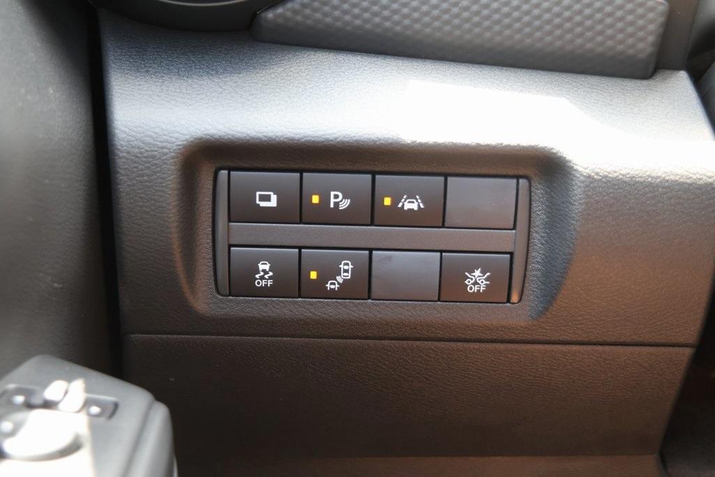new 2025 Nissan Kicks Play car, priced at $22,672