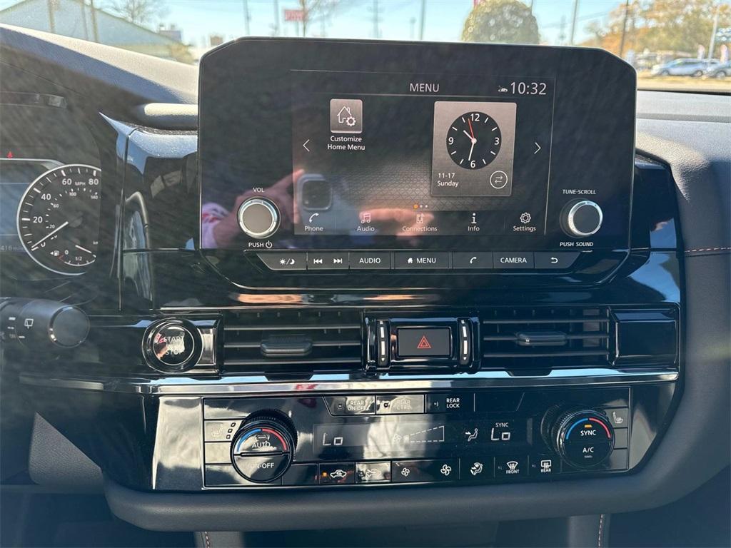 new 2025 Nissan Pathfinder car, priced at $43,005