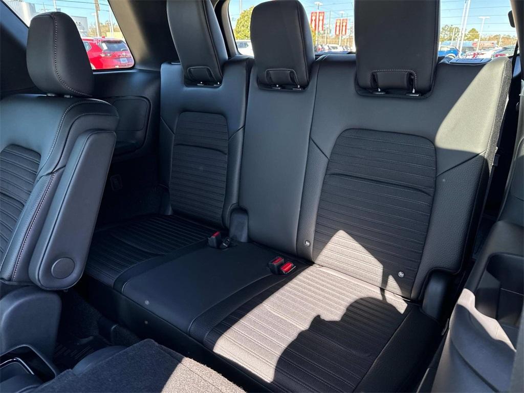new 2025 Nissan Pathfinder car, priced at $43,005