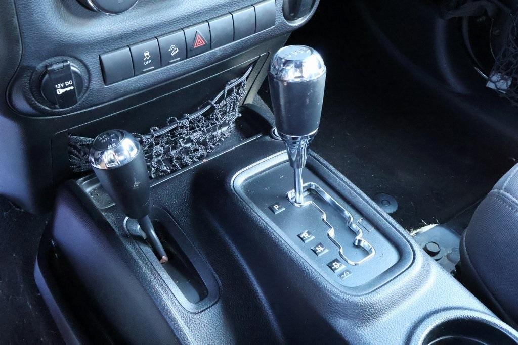 used 2015 Jeep Wrangler Unlimited car, priced at $18,484