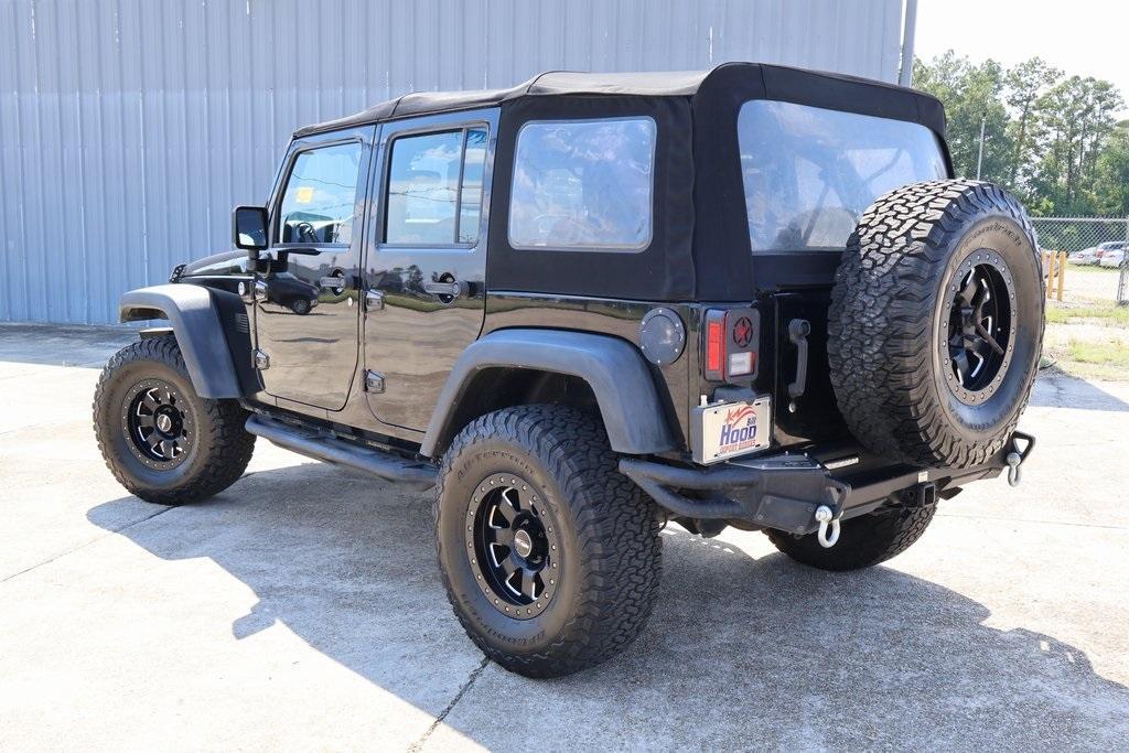 used 2015 Jeep Wrangler Unlimited car, priced at $18,484