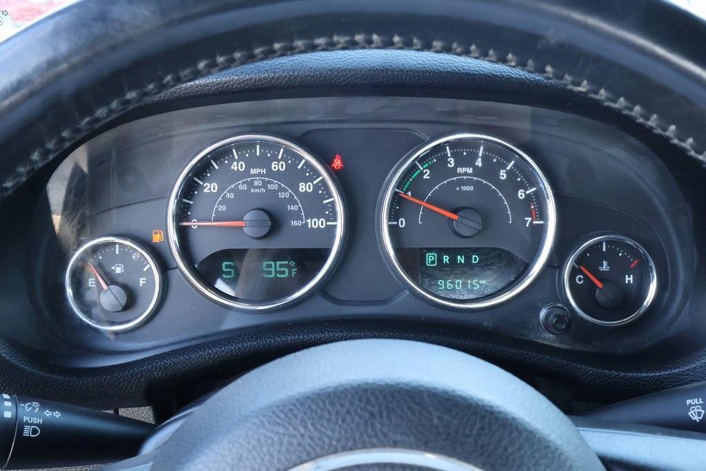 used 2015 Jeep Wrangler Unlimited car, priced at $18,484