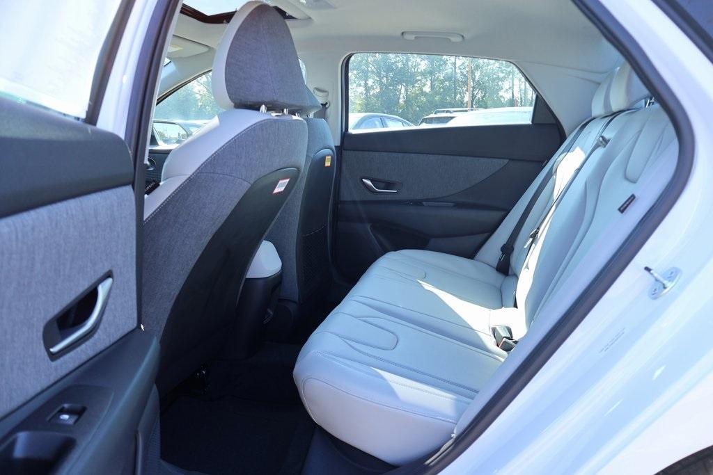 new 2025 Hyundai Elantra car, priced at $27,503