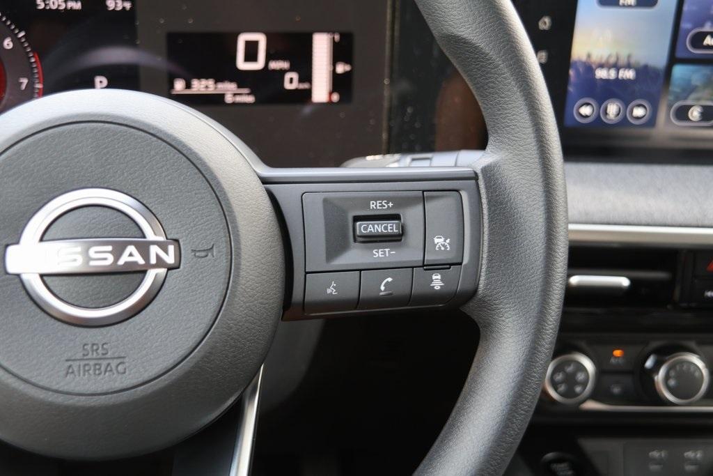 new 2025 Nissan Kicks car, priced at $26,012