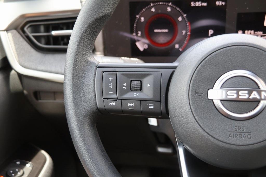 new 2025 Nissan Kicks car, priced at $26,012