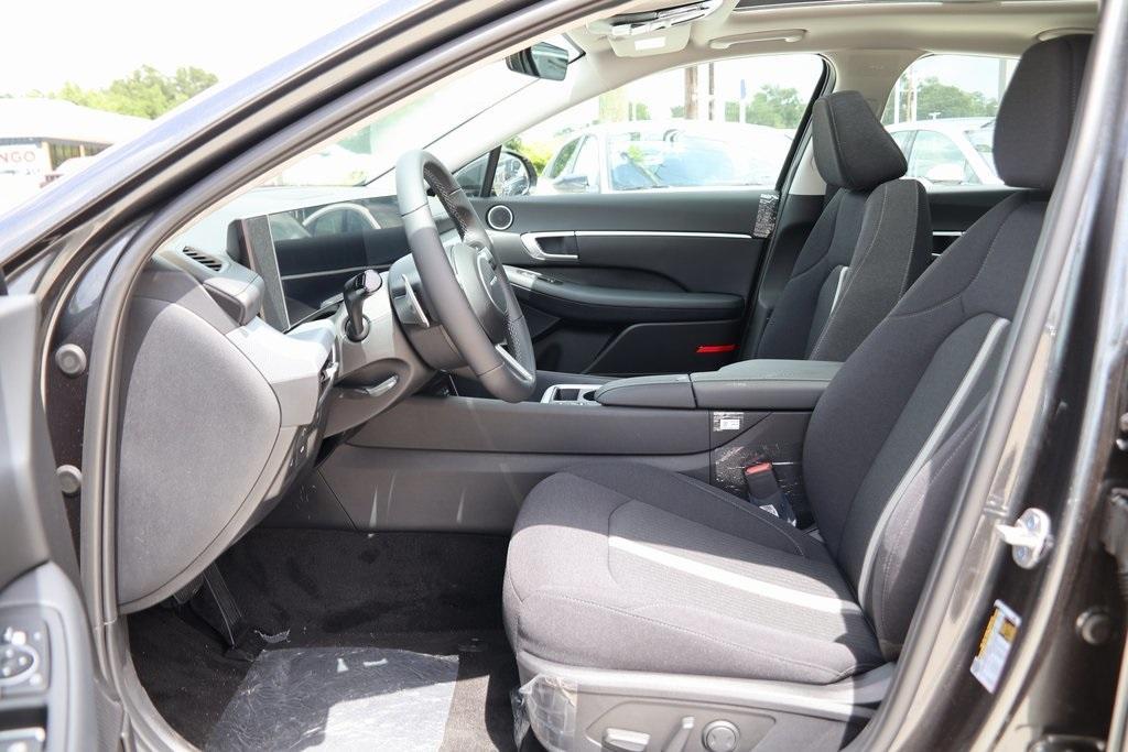 new 2025 Hyundai Sonata car, priced at $30,205