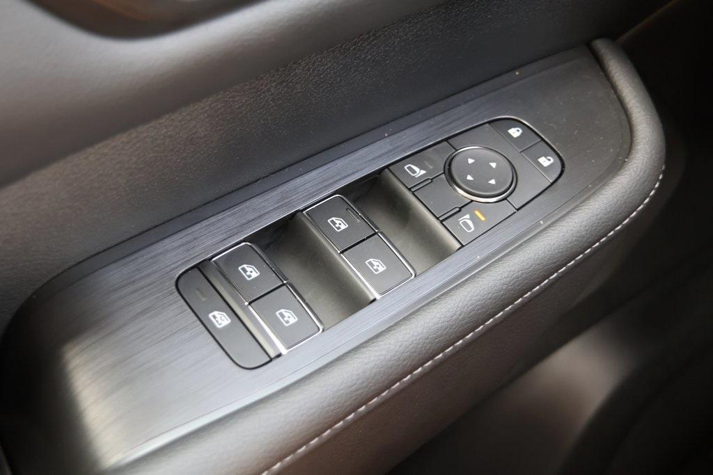 new 2025 Nissan Armada car, priced at $57,062