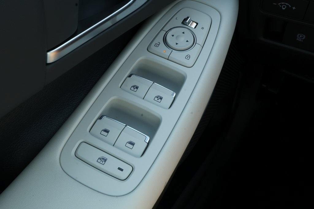 new 2025 Hyundai Sonata car, priced at $31,033