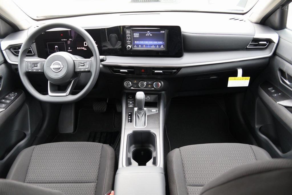 new 2025 Nissan Kicks car, priced at $23,060