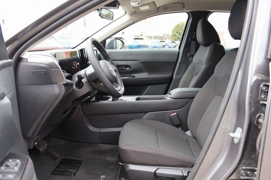 new 2025 Nissan Kicks car, priced at $23,060