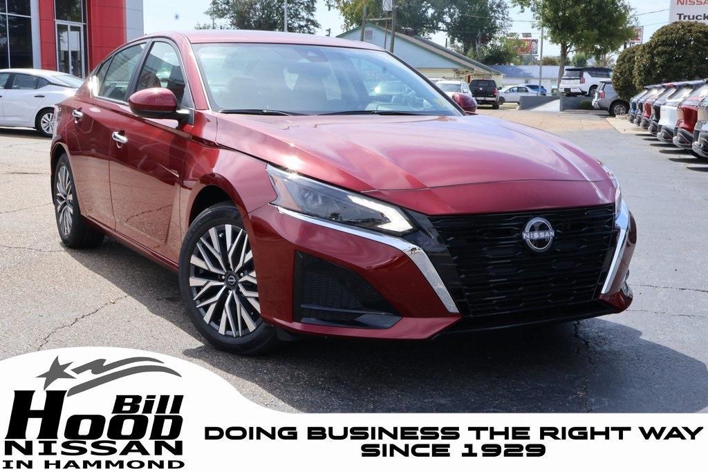 new 2025 Nissan Altima car, priced at $29,633
