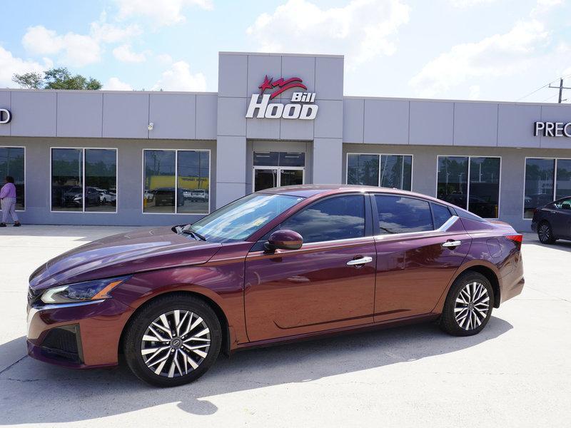 used 2023 Nissan Altima car, priced at $21,722