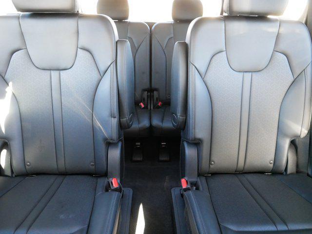 used 2023 Kia Sorento car, priced at $31,998