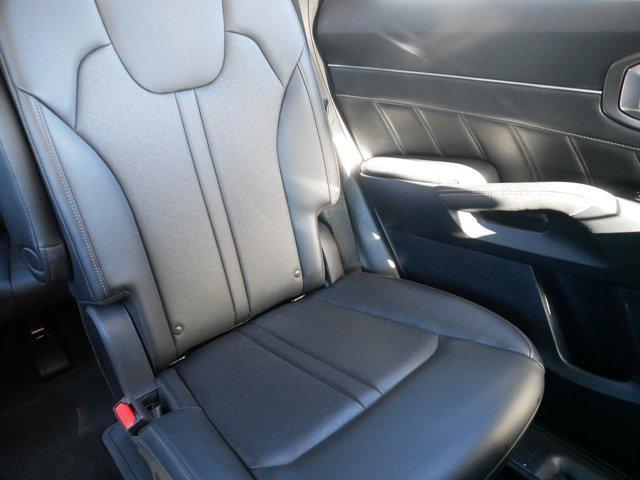 used 2023 Kia Sorento car, priced at $31,998